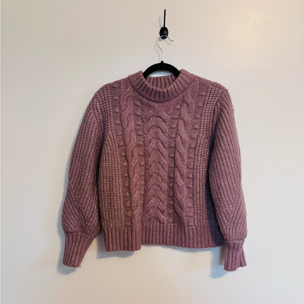A new day cable knit chunky sweater in pretty pink size small. Has some piling u